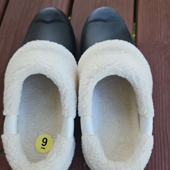NWOB Hunter Play Sherpa Insulated Clog Wmns 9 M - Picture 6 of 7